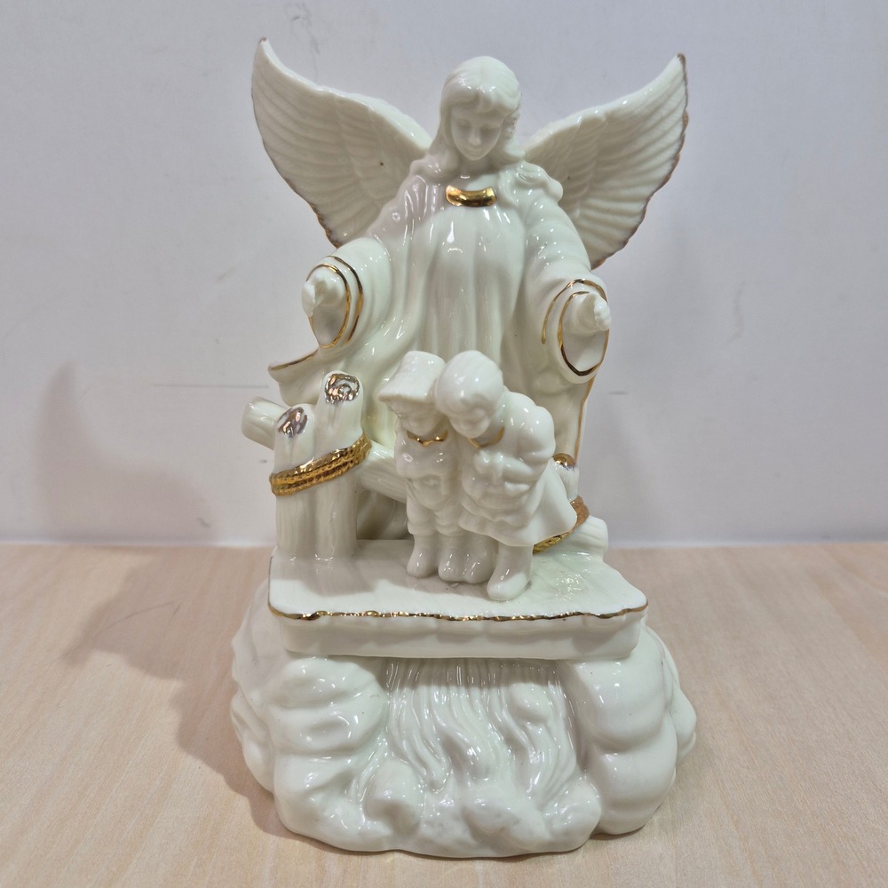 Lefton Angel with‎ Children Music Box Plays Amazing Grace Porcelain Gold Trim
